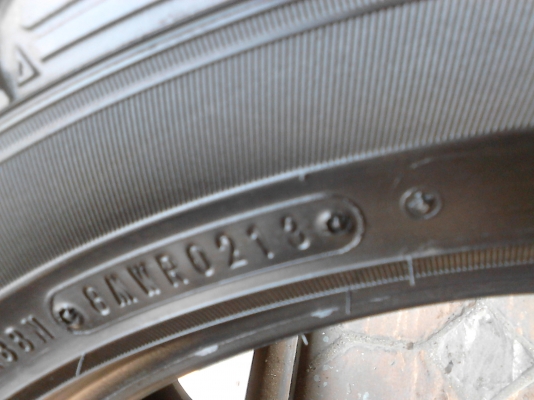 195/55R15 DUNLOP SP SPORT LM703 ปี 2013 มี 2 เส้น tel.081-427-3941