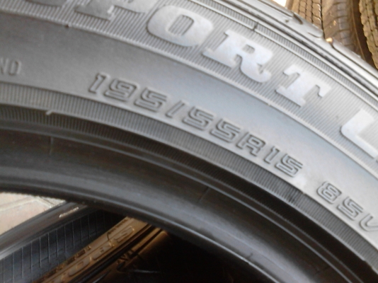 195/55R15 DUNLOP SP SPORT LM703 ปี 2013 มี 2 เส้น tel.081-427-3941