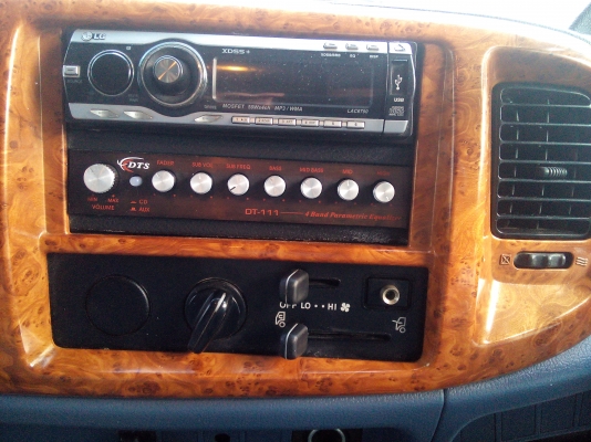 6 ล้อกลาง  *Euro.2*  HINO  MEGA  FC4J 150 แรงม้า * ยาว 5.50 ม. * รถสวยเดิม+สวยจริง+พร้อมใช้งาน * รถห้างแท้ * มีเล่มพร้อม *