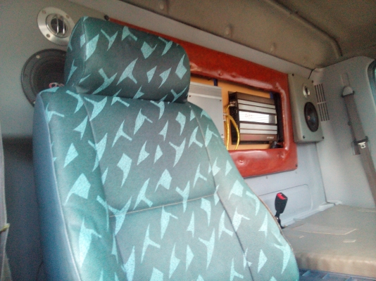 6 ล้อกลาง  *Euro.2*  HINO  MEGA  FC4J 150 แรงม้า * ยาว 5.50 ม. * รถสวยเดิม+สวยจริง+พร้อมใช้งาน * รถห้างแท้ * มีเล่มพร้อม *