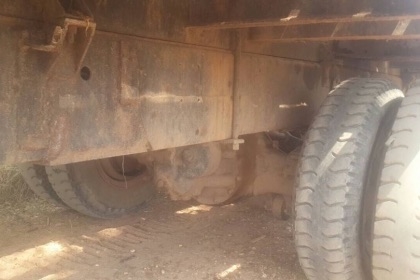 NISSAN DIESEL 185 HP PD6 สิบล้อ 2 เพลา เทรลเลอร์ท้ายลาดขึ้นรถแบ็คโฮร PC 200 สภาพดีพร้อมใช้งานได้เลยครับ เครื่องยนต์ 185 แรงเครื่องแรงดีกำลังดีสุดๆครับไม่มีเยิ้ม วางหัวเก๋งมิตซูบิชิ FUSO อย่างสวยยังไม่แจ้งลงเล่มนะครับภายในคอนโซลสวยครบ พวงมาลัยธรรมดา ช่วงล่