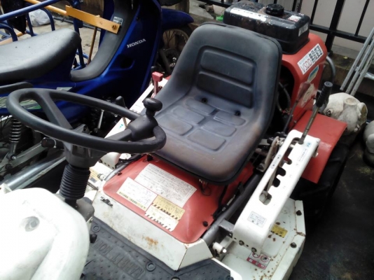 ขายรถตัดหญ้า เก่าญี่ปุ่น สภาพสวยพร้อมใช้ 14 HP