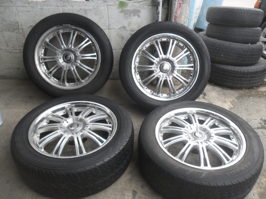 ล้อแม็ก 20นิ้ว6รู พร้อมยาง สวยๆ 4 ล้อ ราคา 9800 บาท