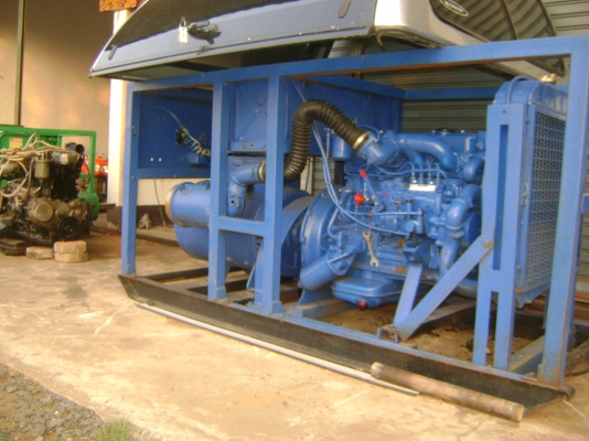 เครื่องกำเนิดไฟฟ้า / มอเตอร์  มีหลายรุ่น