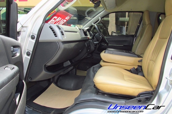 ขายรถตู้ ดีเซลล์ ปี2012 TOYOTA CCOMMUTER ราคา 879,000 บาท ท่านผู้มีอุปการะคุณท่านใดสนใจ โทรสอบถามได้ค่ะ 0922726669 ตันหยงค่ะ