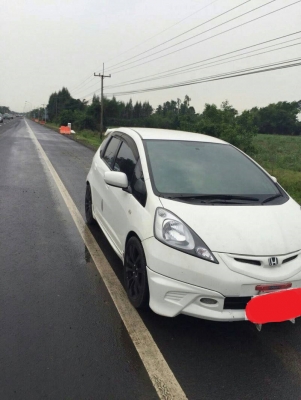 Honda Jazz ปี10 ออโต้
