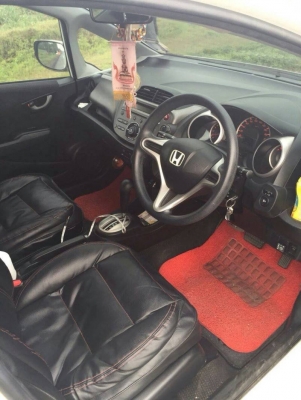 Honda Jazz ปี10 ออโต้