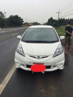 Honda Jazz ปี10 ออโต้