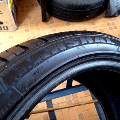 ยาง 205-40-17 1คู่ สภาพดอกสวย ปี11-12 เพิ่งถอดจากรถเปลี่ยนขนาดยาง ตจวส่งได้ครับ ยาง 205-40-17 1คู่ สภาพดอกสวย ปี11-12 เพิ่งถอดจากรถเปลี่ยนขนาดยาง ตจวส่งได้ครับ