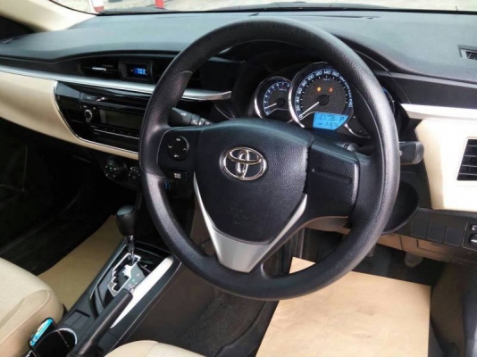 Toyota All New Altis ปี14 ออโต้ Toyota All New Altis ปี14 ออโต้