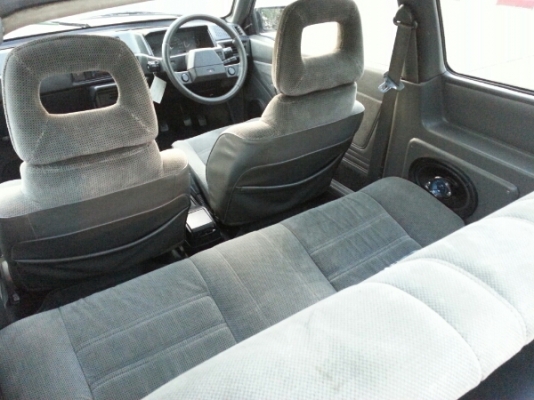 แชมป์ 3ประตู รถบางสวยไม่ผุ สีขาวมุกใหม่ ขับดีแก๊สลงเล่ม พร้อมใช้