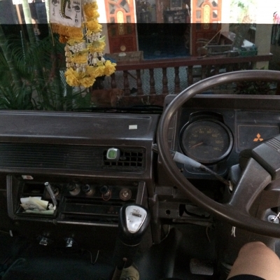 สิบล้อสองเพลาดั้ม