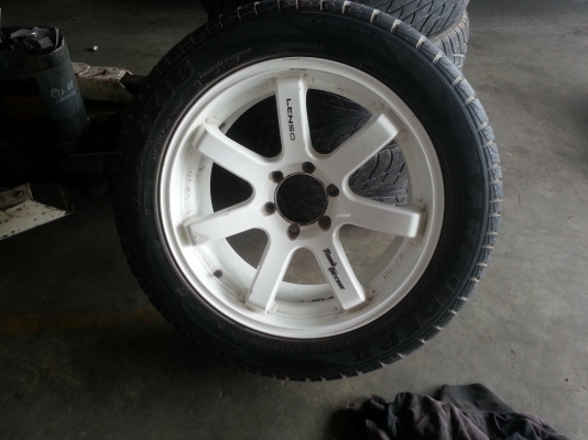 แม็กซ์เลนโซ่ขอบ 20 พร้อมยาง แม็กซ์เลนโซ่ขอบ 20 พร้อมยาง