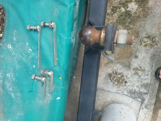 ชุดลากเรือยี่ห้อgiant ใส่วีโก้