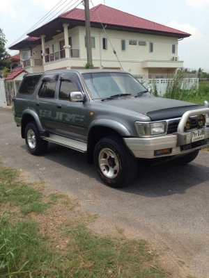 ขายคัฟ. 4x4 TOYOTA HILUX SURF เครื่อง1KZ-3.0. ดีเซล. เกียร์อ้อโต้4WD