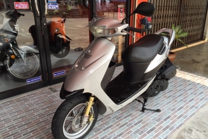 ธารนนทบุรี//ขาย suzuki zz 50 cc สภาพสวย ของแต่งเต็ม ระบบเครื่อง ระบบไฟสมบูรณ์ทุกจุด ราคา 20.000 บาท