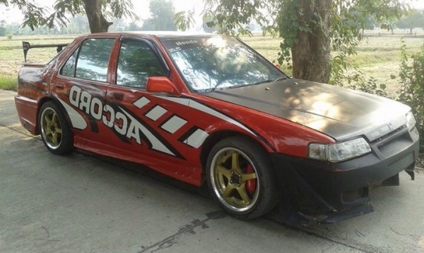 ขาย แอคคอร์ด เกียร์ธรรมดา รถพร้อมใช้ ติดแก๊ส LPG