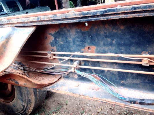 MITSUBISHI FUSO FN527 - 195 HP 6D16 MA 21493 สิบล้อ 2 เพลา 10 SPEED ขายหัวกับคัชซีนะครับ เครื่องยนต์แรงดีกำลังดีมากไม่เยิ้มพร้อมใช้งาน ภายในเก๋งคอนโซลครบพร้อม พวงมาลัยเพาเวอร์ ระบบเบรคทริ๊ปฟี้ ช่วงล่างใหญ่ 2 เพลาเดิมๆสาแหรกตรง คัชซีสวยเดิมไม่มีบวม ยางสภาพ