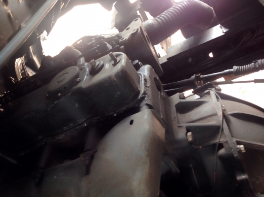 ISUZU NPR 115 HP 4BD1 หกล้อดั๊มพ์ กระบะดั๊มพ์เหล็ก 4 ตันความยาว 3.60 เมตรสภาพสวยพร้อมบรรทุกได้เลยครับ เครื่องแน่นแรงดีไม่มีเยิ้ม ภายในเก๋งคอนโซลสวยครบ พวงมาลัยธรรมดา ช่วงล่างใหญ่คานหน้า F เฟืองท้ายติด F ครบพร้อม คัชซีไม่มีแตกไม่มีบวม ยาง 8.25 ขอบ 16 สภาพด