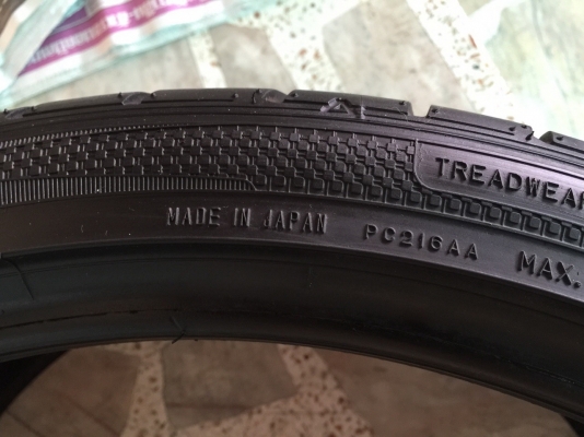 ขายยาง 275/30R20 ปี2013 Dunlop sp sport maxx tt japan วิ่งน้อยสภาพ80\%UP 2 เส้นครับ ขาย 6,500 บาท สนใจติดต่อ 0898128002 ปราโมทย์ ครับ บางพลี สมุทรปราการ ขายยาง 275/30R20 ปี2013 Dunlop sp sport maxx tt japan วิ่งน้อยสภาพ80\%UP 2 เส้นครับ ขาย 6,500 บาท สนใจติดต่อ 0898128002 ปราโมทย์ ครับ บางพลี สมุทรปราการ