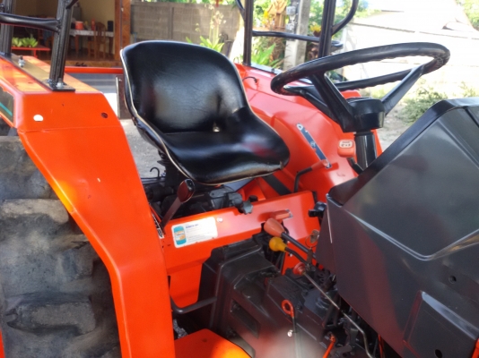 ปัญญาแทรคเตอร์..จัดมาให้ครับ ด่วน!!!คูโบต้าL2605 ตัวเปล่า เล่มทะเบียนพร้อม สภาพเดิมๆ
