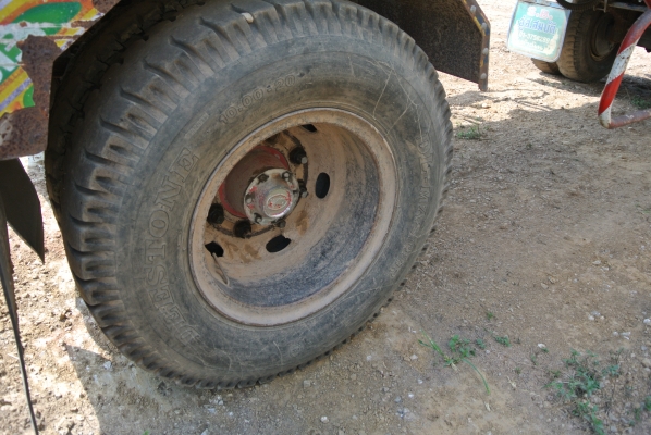 หางพวงดั้มกระบะอลูมิเนียมสองเพลาคะ