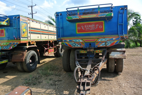 หางพวงดั้มกระบะอลูมิเนียมสองเพลาคะ