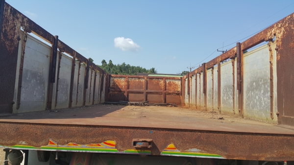 หางพวงดั้มกระบะอลูมิเนียมสองเพลาคะ