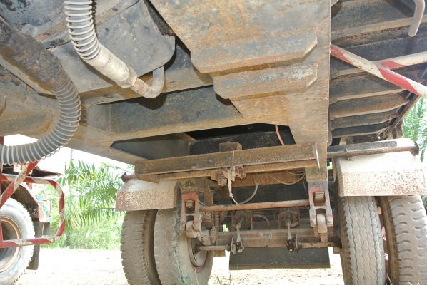 หางพวงดั้มกระบะอลูมิเนียมสองเพลาคะ