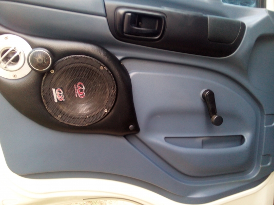 6 ล้อกลาง  *Euro.2*  HINO  MEGA  FC4J 150 แรงม้า * ยาว 5.50 ม. * รถสวยเดิม+สวยจริง+พร้อมใช้งาน * รถห้างแท้ * มีเล่มพร้อม *