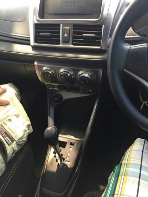 Toyota New Yaris ปี14   Auto