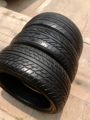 205/45R17  ต่างยี่ห้อ มี 3 เส้น tel.081-427-3941