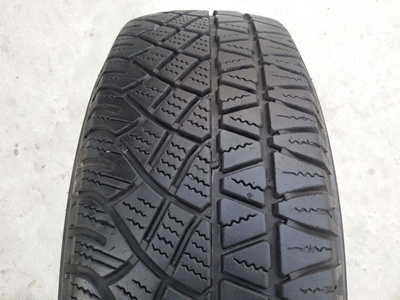 ขายยาง225/70/15 ปี 0911 MICHERLIN LATITUDE 4 เส้น