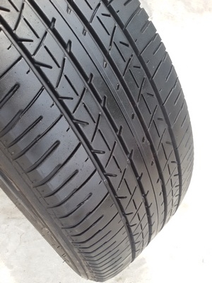 ขายยาง215/55/17 ปี 0513 BRIDGESTONE ER33  4เส้น
