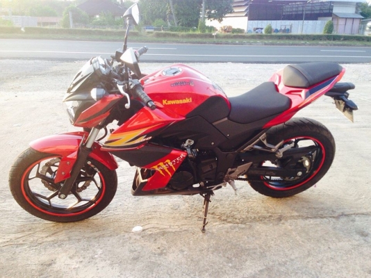 ขาย  KAwazaki Z250 ปี 2013  วิ่ง 7xxx   ราคา114000 บาท เอกสารครบพร้อมโอน