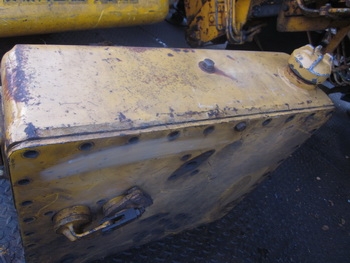 ขาย - ถังไฮโดรลิค ถังโซล่าร์ สำหรับ เครื่องจักรกลหนัก รถดัน แทรกเตอร์ หลายแบบให้เลือก ราคา 1,000 - 1,500 บาท