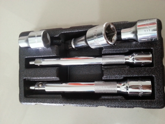 ข้อต่อประแจบล็อคติดแม่เหล็ก ขนาด 3/8 &amp; 1/2