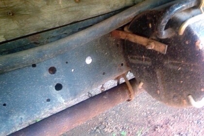 ISUZU NPR 100 HP 4BC2 รถบรรทุกหกล้อ กระบะคอกเหล็กความยาว 4.30 เมตรสภาพดีพร้อมบรรทุกหนักได้เลยครับ เครื่องยนต์แรงดีไม่มีเยิ้มครับ หัวเก๋งสวยไม่มีผุภายในเก๋งคอนโซลสวยครบ พวงมาลัยเพาเวอร์ ช่วงล่างแน่นดีคัชซีสวยไม่แตกไม่บวมเลยครับ ยาง 7.50 ขอบ 16 สภาพดีประมาณ