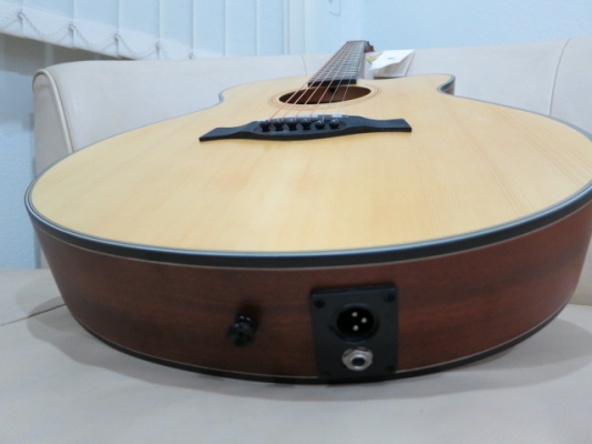 กีต้าร์โปร่งเว้าไฟฟ้า Amari รุ่น AM-408TN สีไม้ด้าน ของใหม่ EQ Enya จูนเนอร์ในตัว