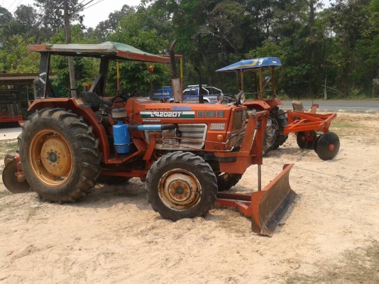 ==>ขายรถไถ kubota L4202DT ใบมีดหน้าผานหลัง ==>ขายรถไถ kubota L4202DT ใบมีดหน้าผานหลัง