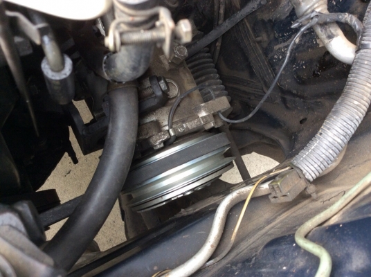 ขายรถมิตซู แชมป์ ปี92 เครื่อง 1.5 เกียร์ธรรมดา ติดแก๊สLPG (ใช้ได้2ระบบ) ภายในเบาะกำมะหยี่เดิมสวยมากสะอาด แผงประตูสวยสะอาด กระจกไฟฟ้าคู่หน้า แอร์เย็น คอมแอร์ใหม่ ตัวถังเดิมๆตะเข็บเดิมทั้งคันไม่มีชน ห้องเครื่องเดิมสวย สีบางมีริ้วรอย แม็ก15" รถขับดีเลยค ขายรถมิตซู แชมป์ ปี92 เครื่อง 1.5 เกียร์ธรรมดา ติดแก๊สLPG (ใช้ได้2ระบบ) ภายในเบาะกำมะหยี่เดิมสวยมากสะอาด แผงประตูสวยสะอาด กระจกไฟฟ้าคู่หน้า แอร์เย็น คอมแอร์ใหม่ ตัวถังเดิมๆตะเข็บเดิมทั้งคันไม่มีชน ห้องเครื่องเดิมสวย สีบางมีริ้วรอย แม็ก15" รถขับดีเลยค