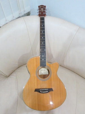 กีต้าร์โปร่งไฟฟ้าตัวบาง Century 026 ของใหม่ สีไม้ หน้าเงา เสียงดี EQ มีจูนเนอร์ในตัว