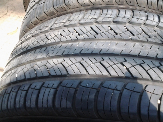 ยาง 265/50/20 ปี 13 ดอกแน่นๆ ยาง 265/50/20 ปี 13 ดอกแน่นๆ