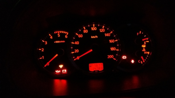 ขายรถไทรทันป้ายแดงครับ ขายดาวครับ รถเดิมๆครับ ใช้น้อย อยู่ในประกันครับ