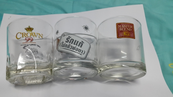 แก้วเอ็ม 100 เอ็ม 150 แก้วคราวน์ งานเก่า สภาพสวย ๆ ด่วน !!! ชุด 3 ใบ 100