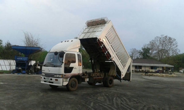 ขายด่วนรถุ6ล้อHINOFDดั้มเกษตรยาว5เมตรเครือง195แรงม้า