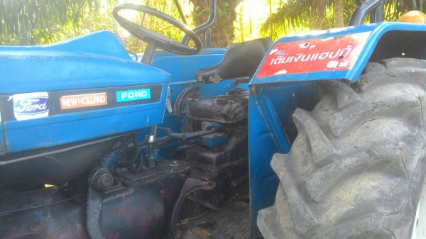 ขายรถไถ ฟอร์ด 6600 เครื่อง T5 ขายรถไถ ฟอร์ด 6600 เครื่อง T5