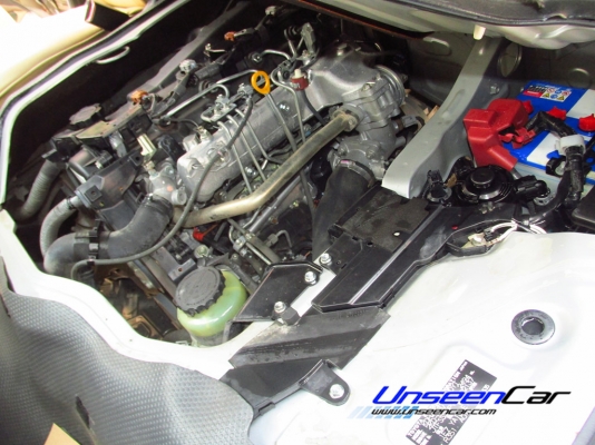 รถตู้ดีเซลล์ TOYOTA COMMUTER ปี 2012 เกียร์ธรรมดา เบาะหนัง วีไอพี เล็กๆ ราคา 879,000 บาท สนใจโทร 092-272-6669 คุณตันหยงค่