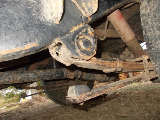 ขายรถกระบะ IZUSU KB 2000 CC สภาพดี 5 เกียร์ เล่ม+ชุดโอน