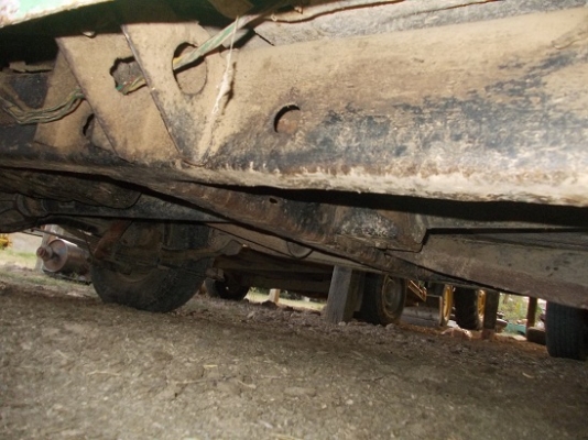 ขายรถกระบะ IZUSU KB 2000 CC สภาพดี 5 เกียร์ เล่ม+ชุดโอน